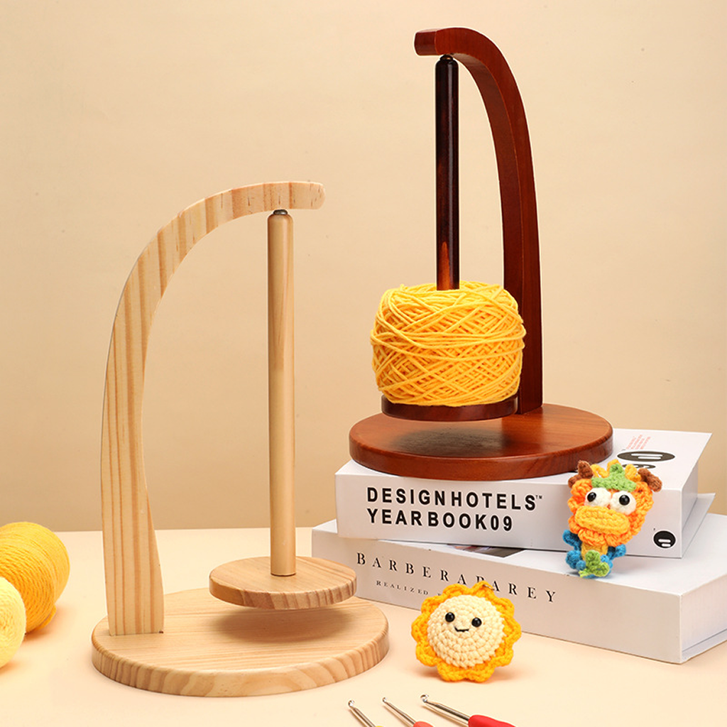 Crochet & Knitting Magnetic yarn holder
