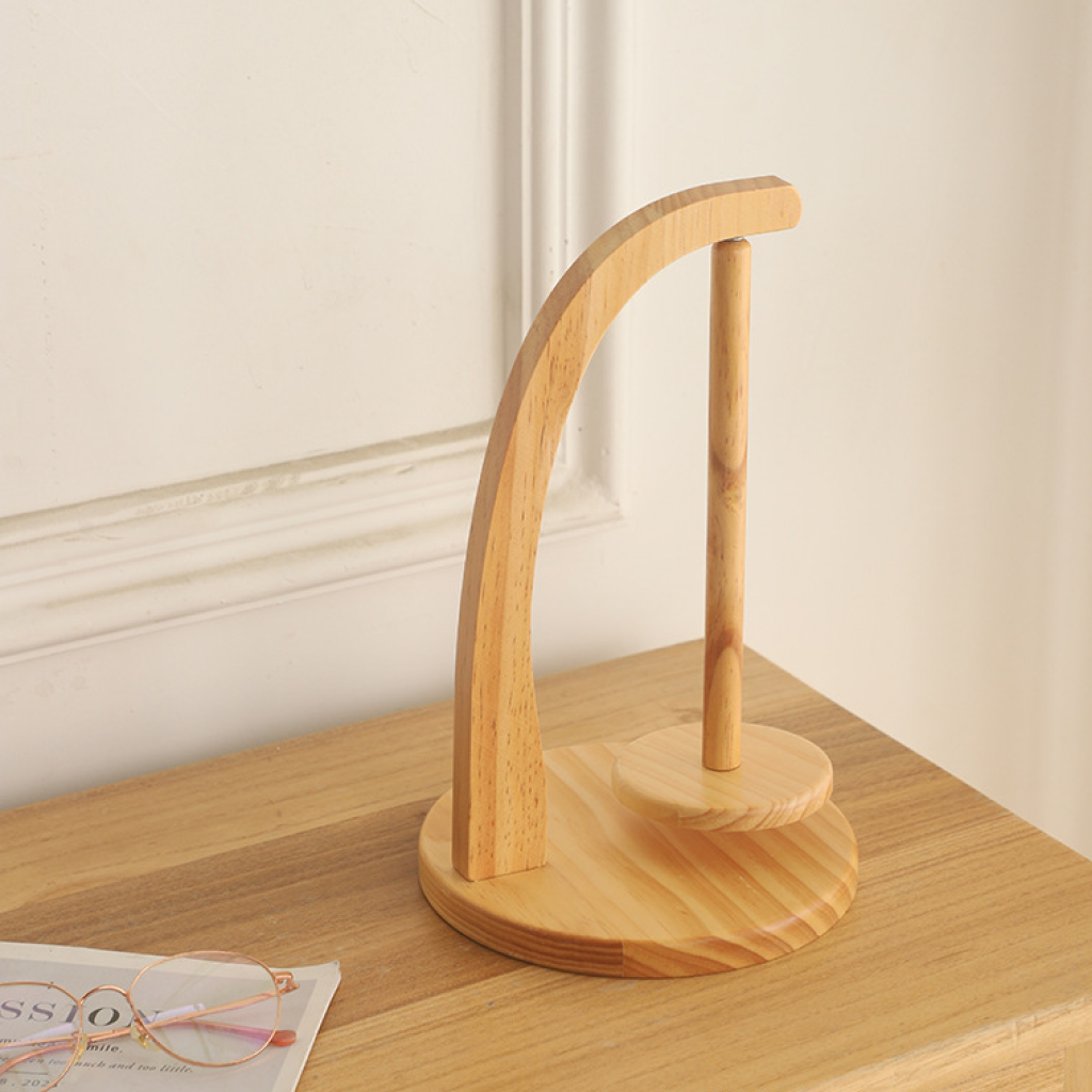 Crochet & Knitting Magnetic yarn holder