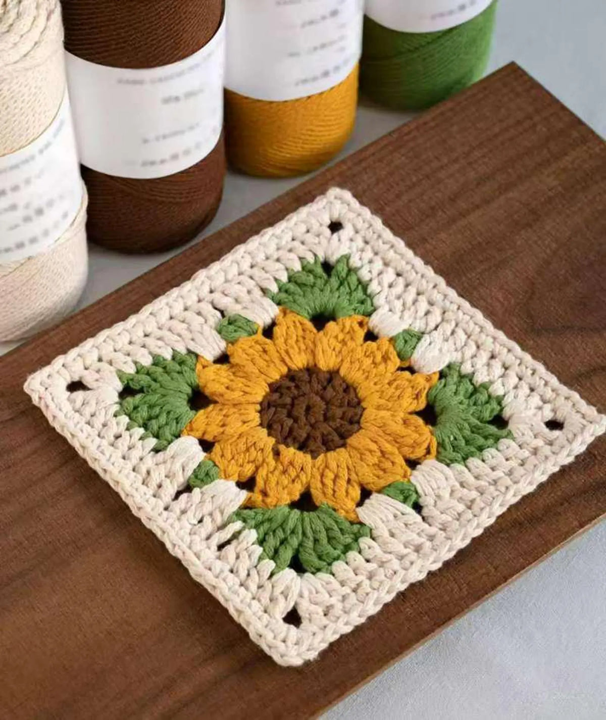 Beachy Sunflower Crochet HandBag Pattern